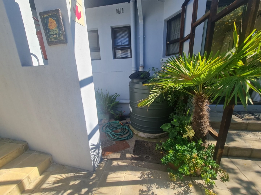 6 Bedroom Property for Sale in Waverley Free State